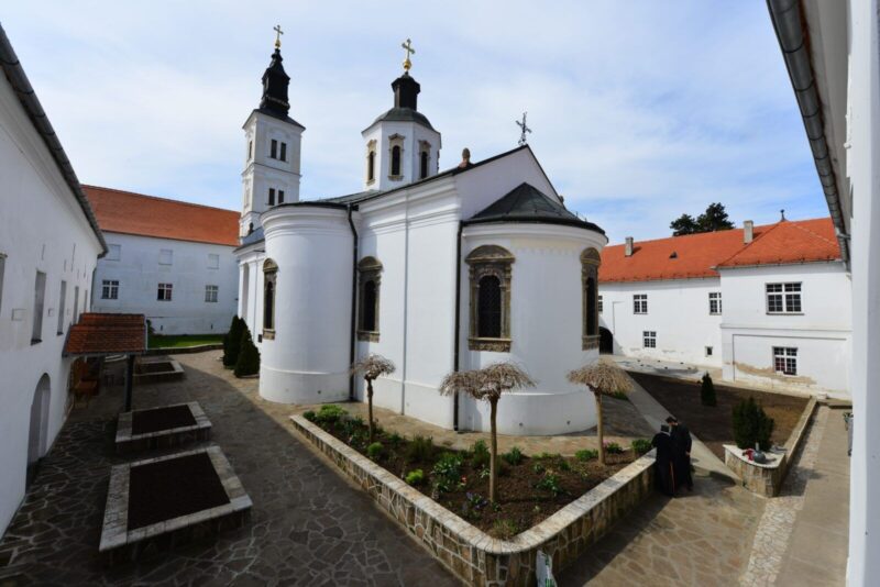 Crkva manastira Krušedol