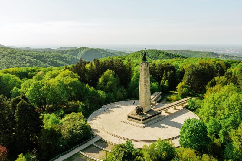 Spomenik Sloboda Fruška gora