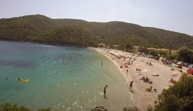 plaza Poros Mikros Gialos na Lefkadi