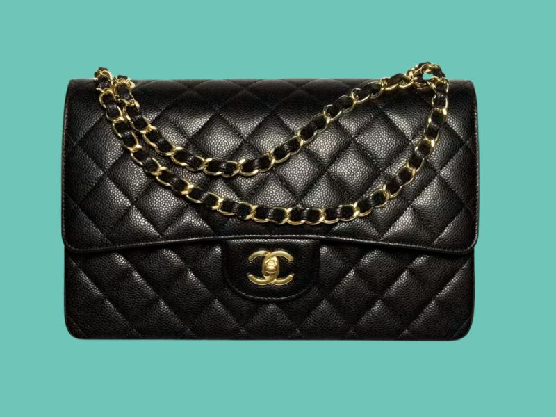 Chanel Classic Flap u crnoj boji